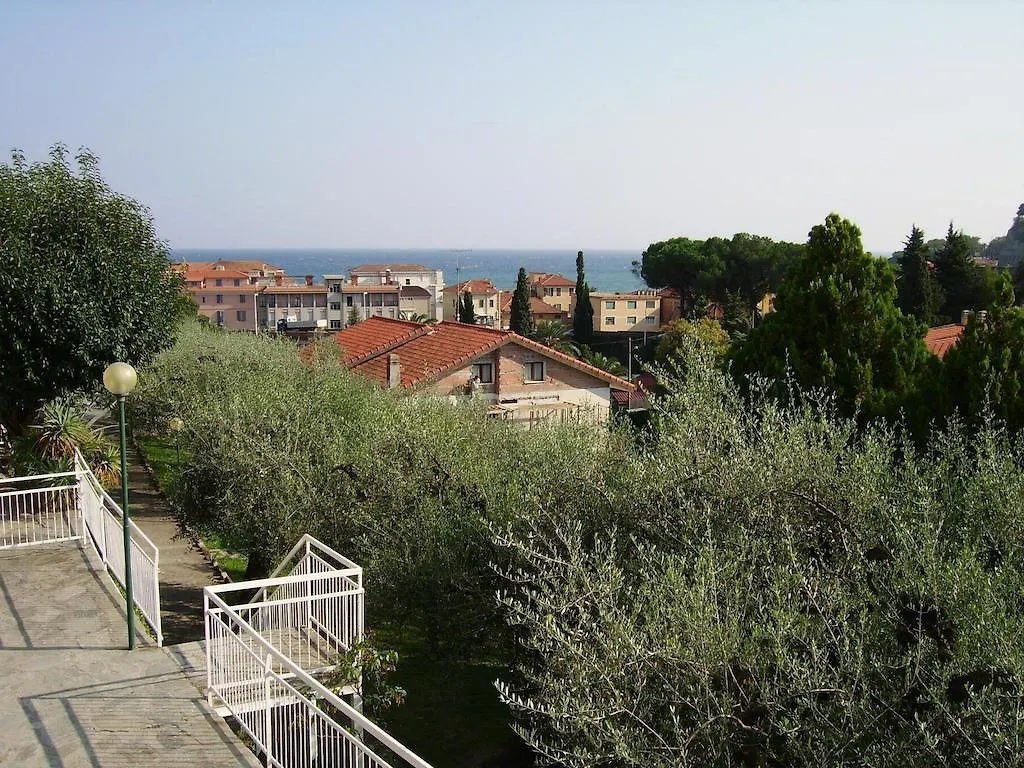 Residence La Carruba Diano Marina Aparthotel