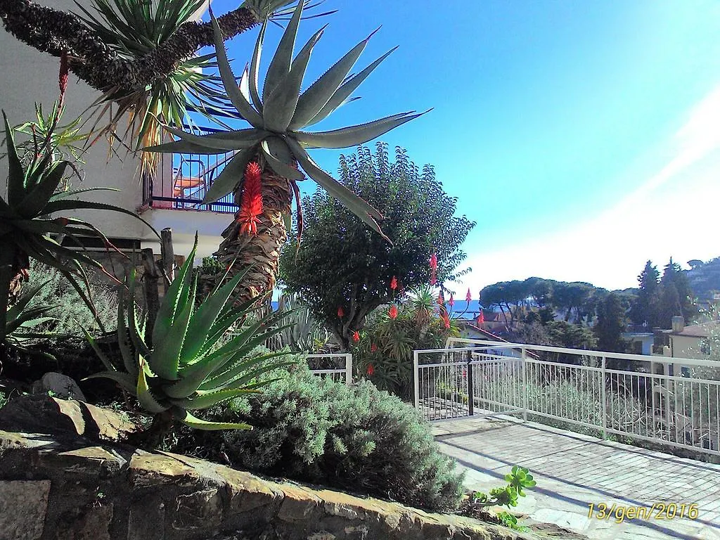 Residence La Carruba Diano Marina Aparthotel